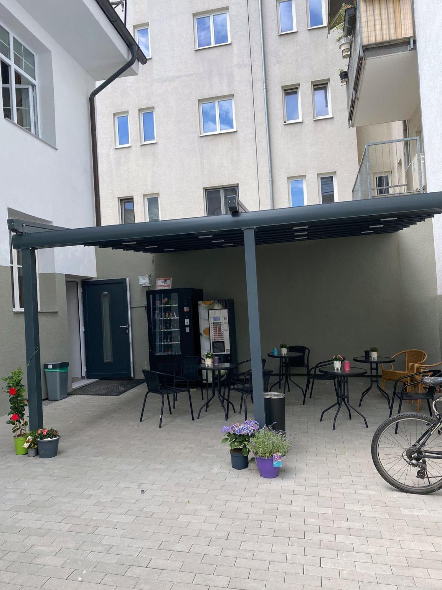 Hostel Linzer City Exteriör bild