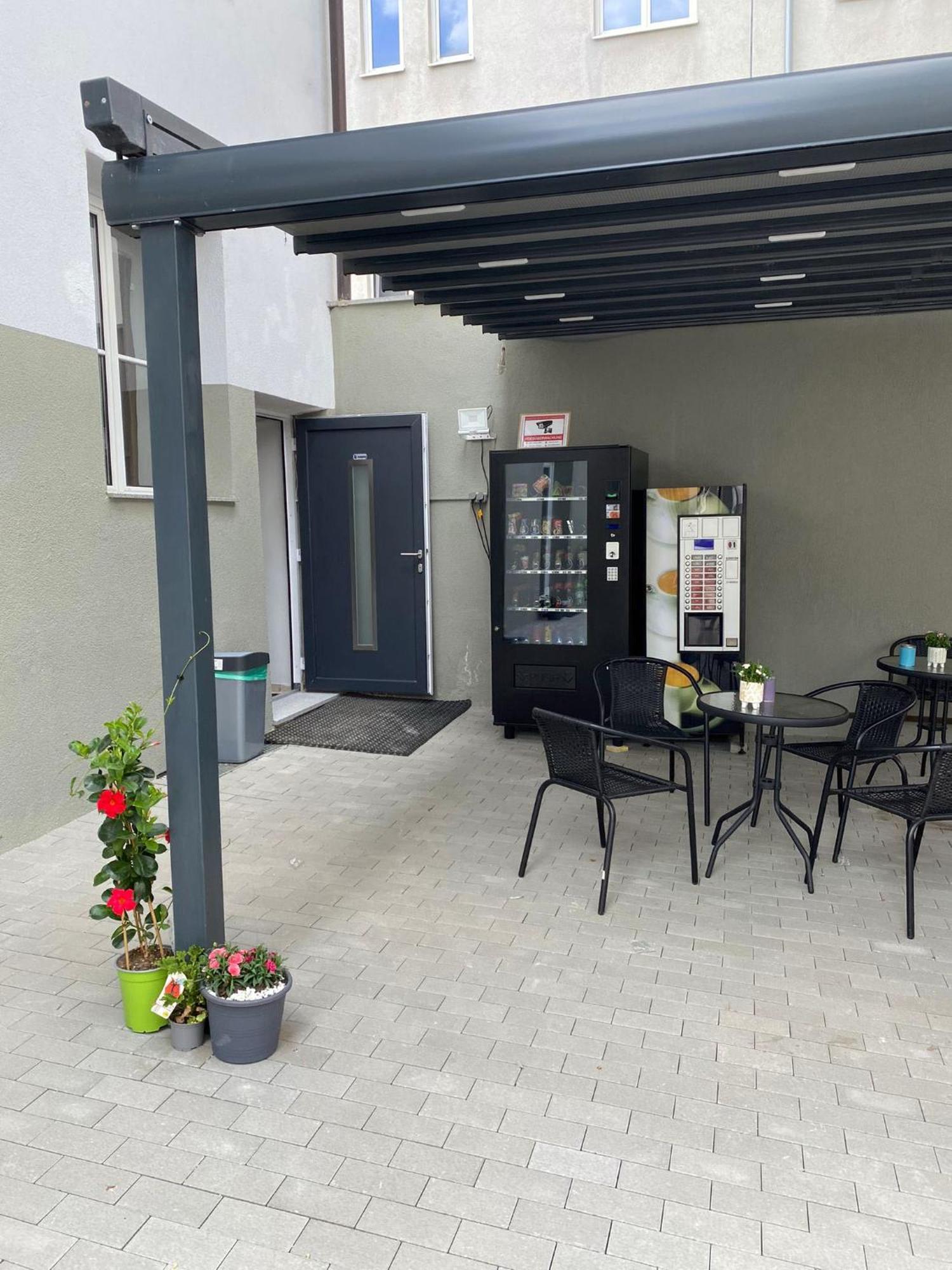 Hostel Linzer City Exteriör bild